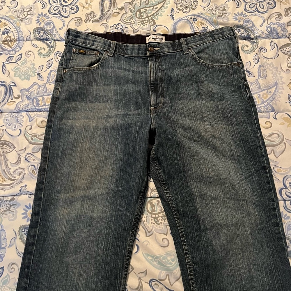 Men’s Lee Premium Select Relaxed Blue Jeans Straight Leg 44 X 32